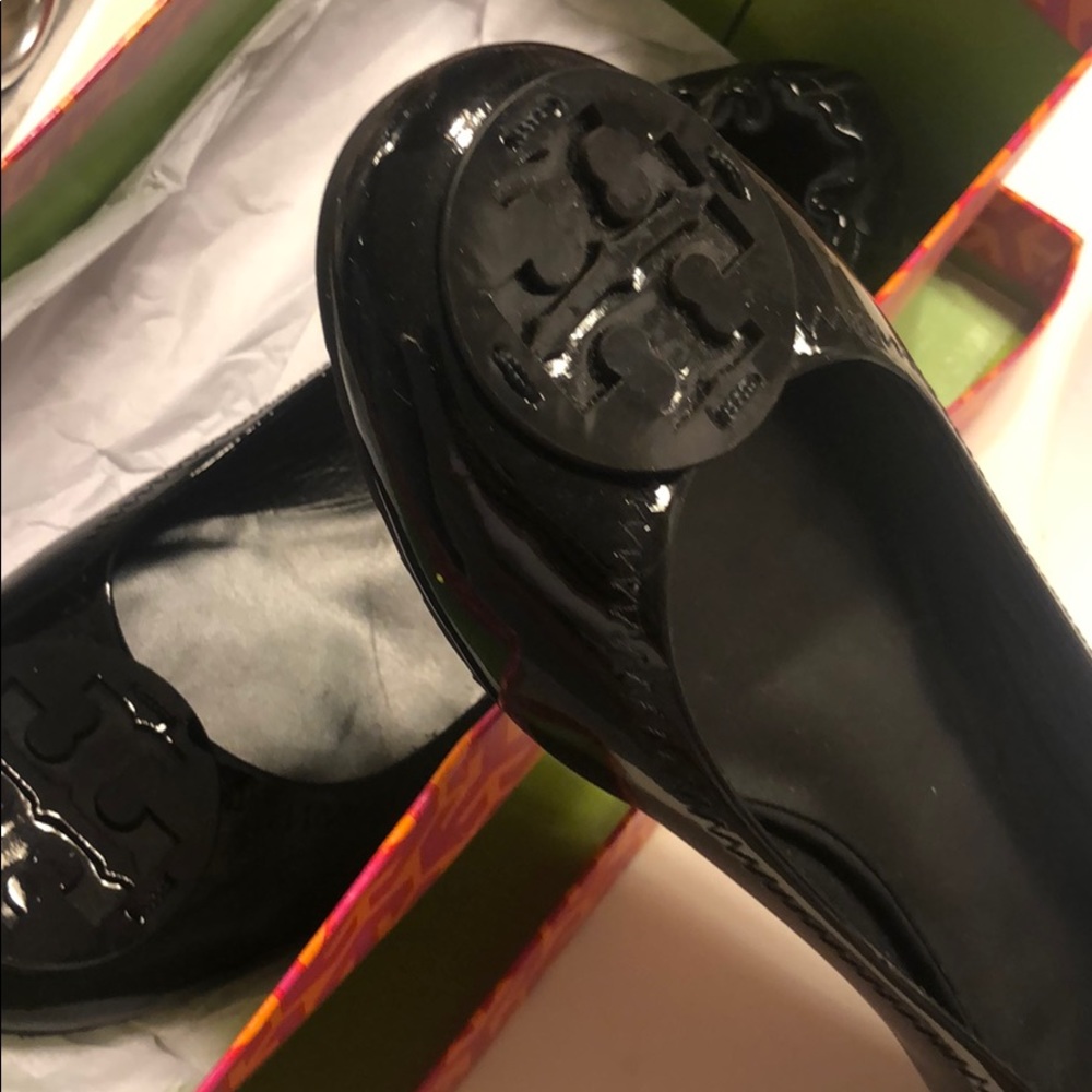 Tory Burch Glossy Black Patent Logo Ballet Flats